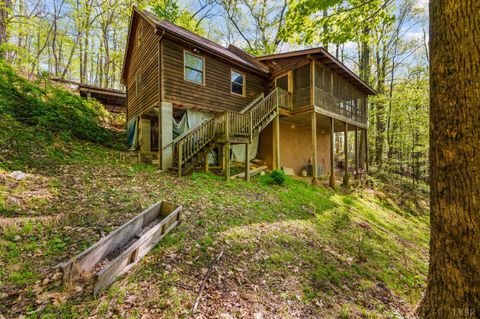 Tiny photo for 3882 Rocky Mountain Road, Forest, VA 24551 (MLS # 365927)