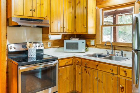 Tiny photo for 3882 Rocky Mountain Road, Forest, VA 24551 (MLS # 365927)