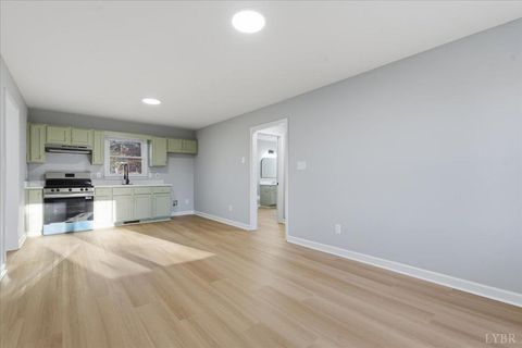 Tiny photo for 103 colonial Court, Lynchburg, VA 24551 (MLS # 363274)