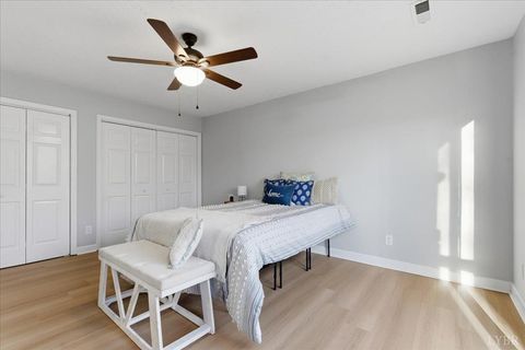 Tiny photo for 103 colonial Court, Lynchburg, VA 24551 (MLS # 363274)