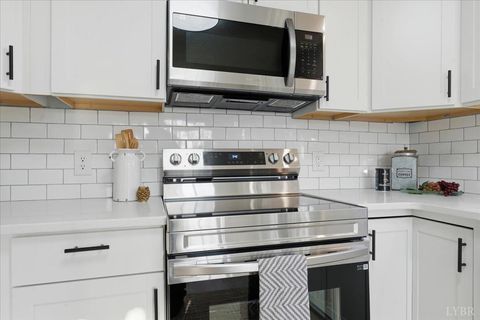 Tiny photo for 103 colonial Court, Lynchburg, VA 24551 (MLS # 363274)