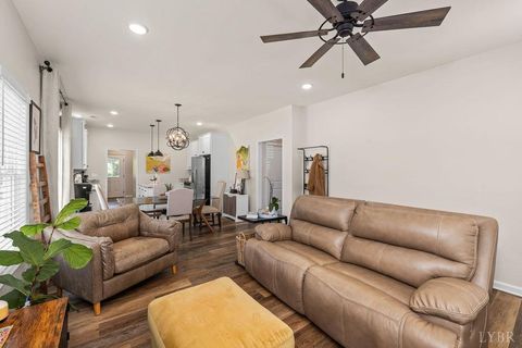 Tiny photo for 403 North Ave, Appomattox, VA 24522 (MLS # 364395)