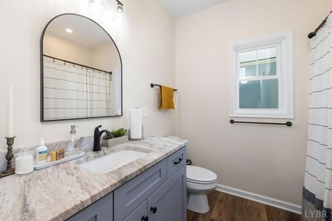 Tiny photo for 403 North Ave, Appomattox, VA 24522 (MLS # 364395)