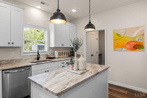 Tiny photo for 403 North Ave, Appomattox, VA 24522 (MLS # 364395)