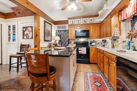 Tiny photo for 1670 Church Street St, Appomattox, VA 24522 (MLS # 364787)