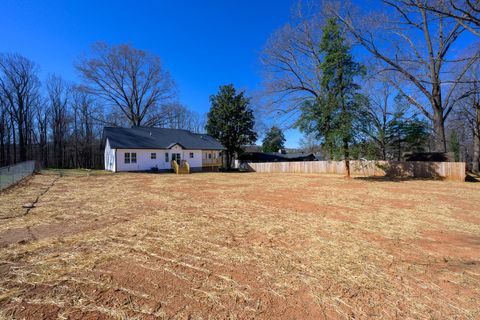 Tiny photo for 1906 Lakeside Drive, Lynchburg, VA 24501 (MLS # 363895)