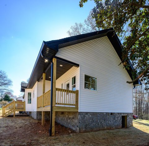 Tiny photo for 1906 Lakeside Drive, Lynchburg, VA 24501 (MLS # 363895)