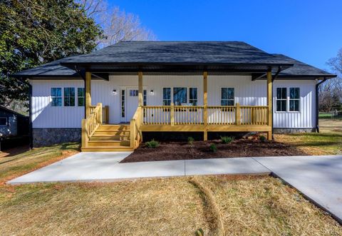 Tiny photo for 1906 Lakeside Drive, Lynchburg, VA 24501 (MLS # 363895)