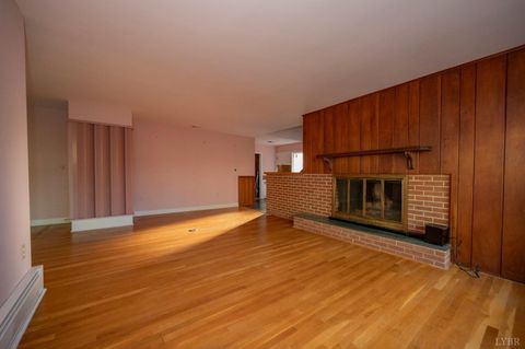 Tiny photo for 1238 Windsor Drive, Bedford, VA 24523 (MLS # 362631)