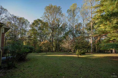 Tiny photo for 1238 Windsor Drive, Bedford, VA 24523 (MLS # 362631)