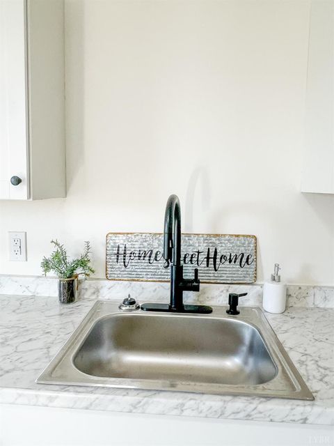 Tiny photo for 2220 Fort Avenue Ave, Lynchburg, VA 24501 (MLS # 364366)