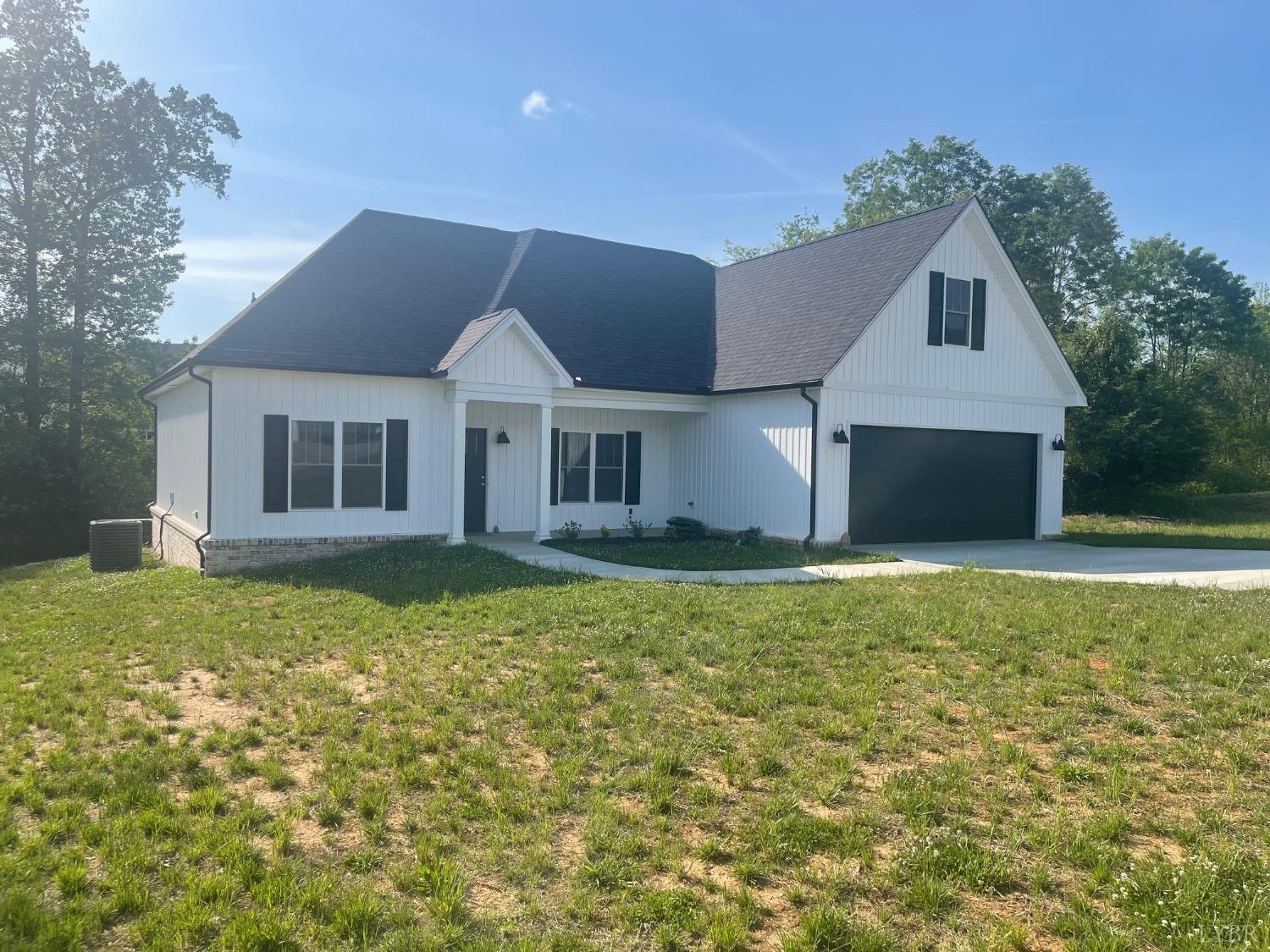 1051 Wills Way, Forest, Virginia image 1
