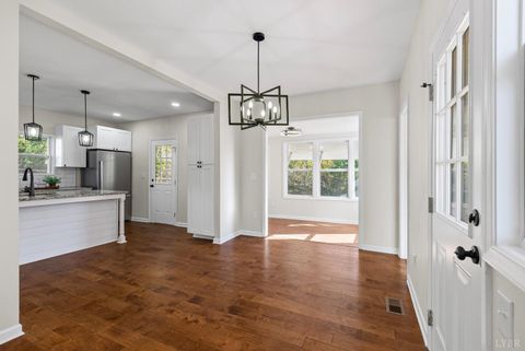 Tiny photo for 316 Botetourt Street, Lynchburg, VA 24504 (MLS # 363997)