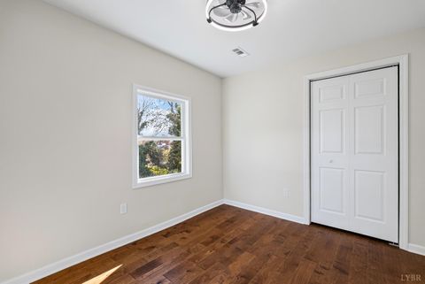 Tiny photo for 316 Botetourt Street, Lynchburg, VA 24504 (MLS # 363997)