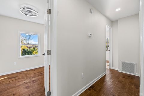 Tiny photo for 316 Botetourt Street, Lynchburg, VA 24504 (MLS # 363997)