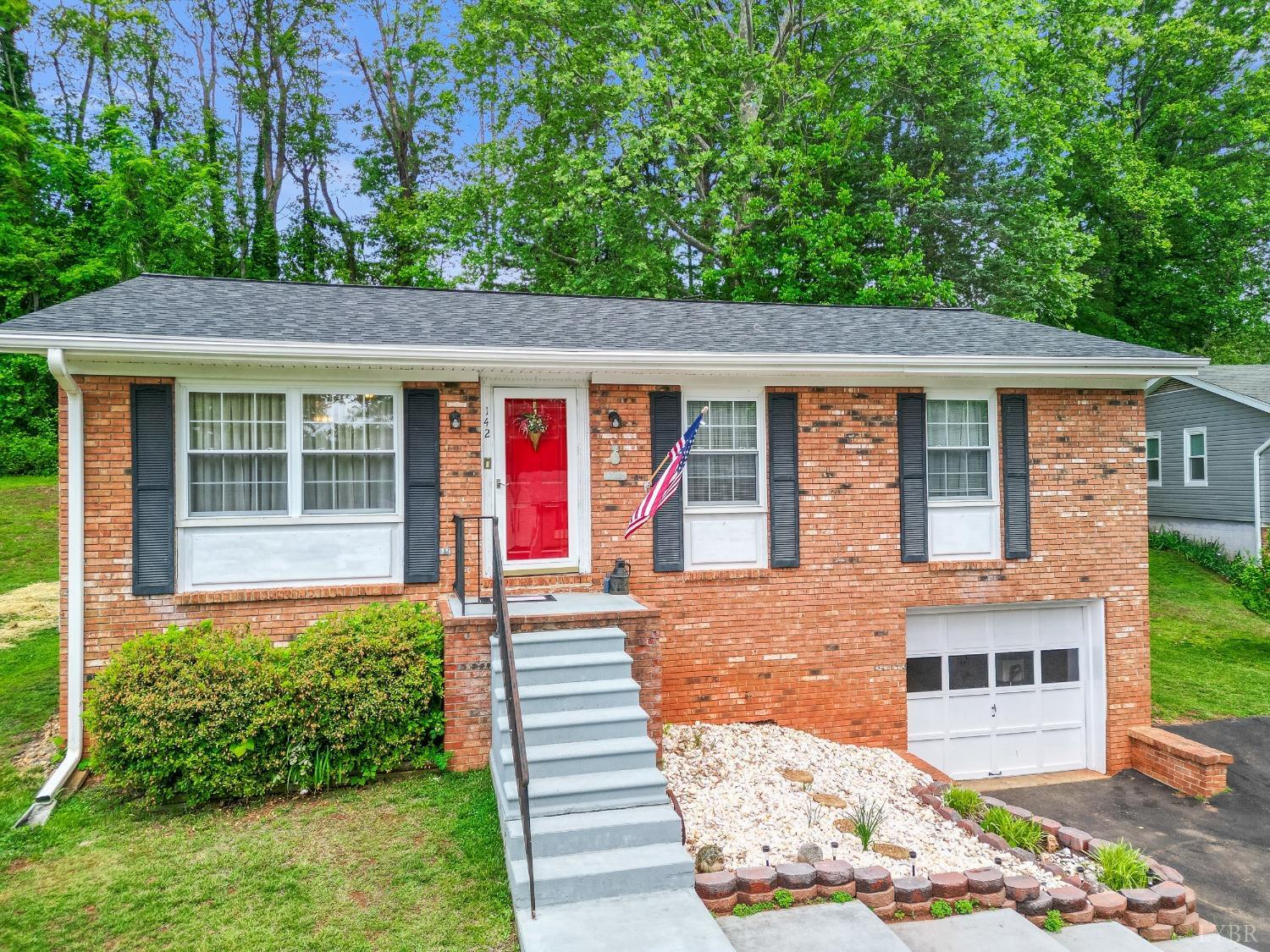 142 Dogwood St St, Amherst, Virginia image 2