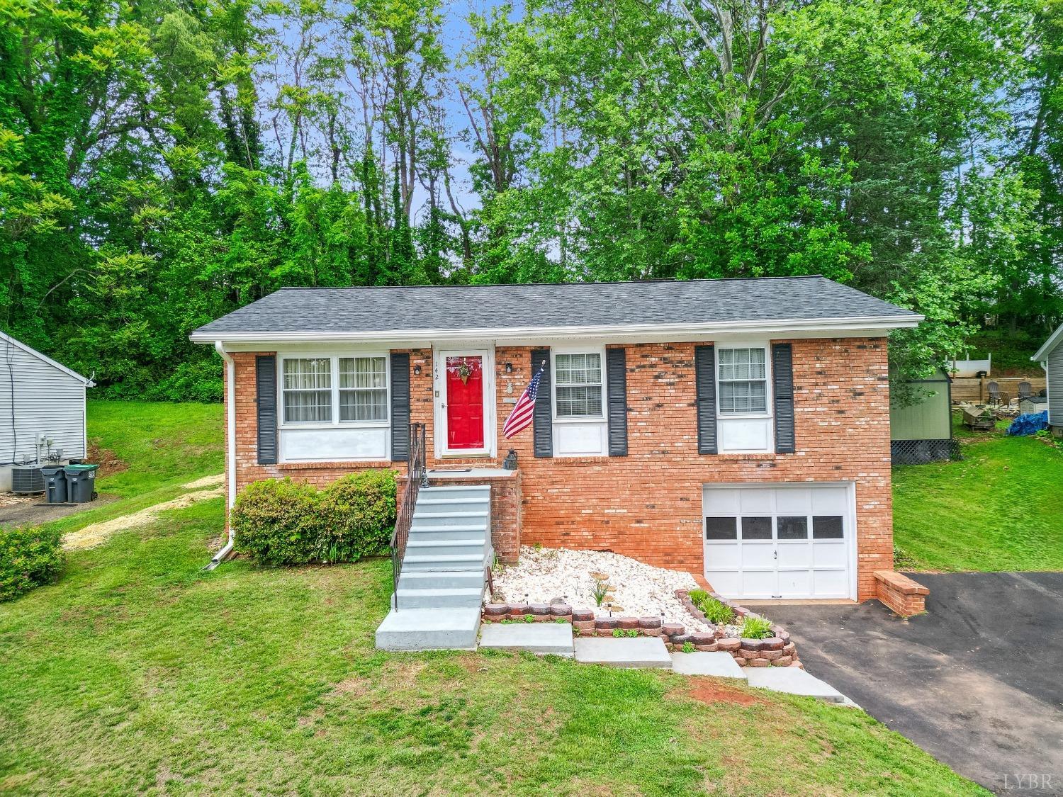 142 Dogwood St St, Amherst, Virginia image 1