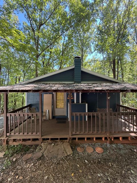 Photo of 713 Leesville Lake Drive, Pittsville, VA 24139 (MLS # 361824)