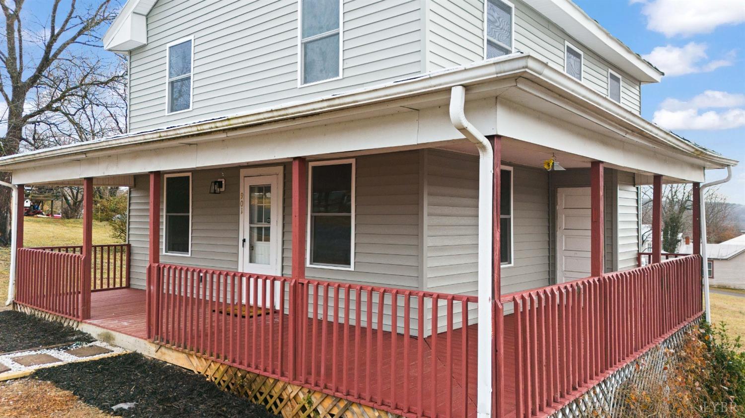 901 9th Street, Altavista, Virginia image 4