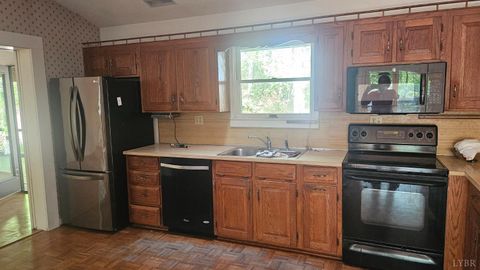 Tiny photo for 1308 Simpkins Lake Road, Bedford, VA 24523 (MLS # 366040)