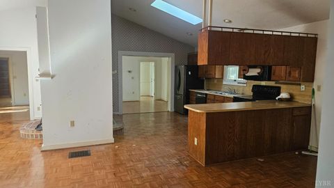 Tiny photo for 1308 Simpkins Lake Road, Bedford, VA 24523 (MLS # 366040)