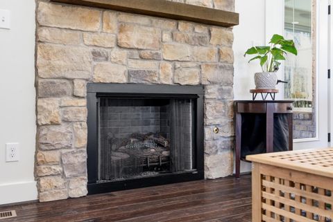 Tiny photo for 1204 MacLaren Place, Forest, VA 24551 (MLS # 364914)