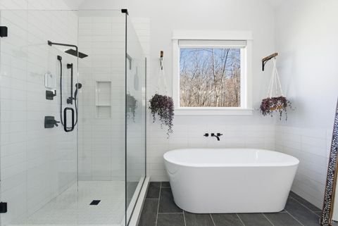 Tiny photo for 1204 MacLaren Place, Forest, VA 24551 (MLS # 364914)