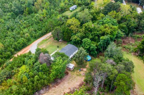 Tiny photo for 221 Cedar Court, Gretna, VA 24557 (MLS # 361609)