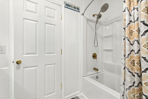 Tiny photo for 221 Cedar Court, Gretna, VA 24557 (MLS # 361609)