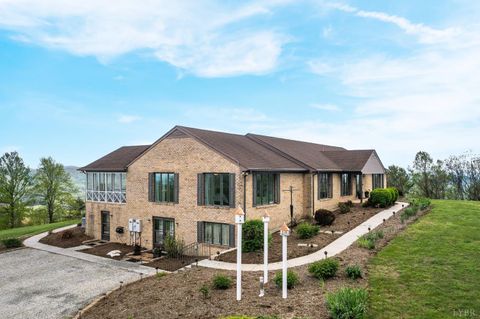 Tiny photo for 355 Dyson Road, Amherst, VA 24521 (MLS # 365910)