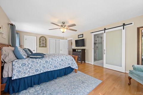 Tiny photo for 355 Dyson Road, Amherst, VA 24521 (MLS # 365910)