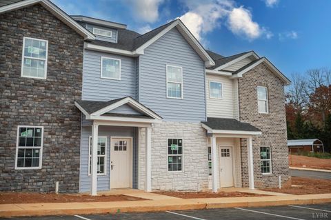Photo of 1012 Homestead Garden Court #6, Forest, VA 24551 (MLS # 366572)