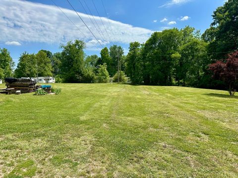 Tiny photo for 118 Caytor Road RD, Brookneal, VA 24528 (MLS # 366558)
