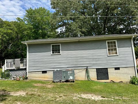 Tiny photo for 118 Caytor Road RD, Brookneal, VA 24528 (MLS # 366558)