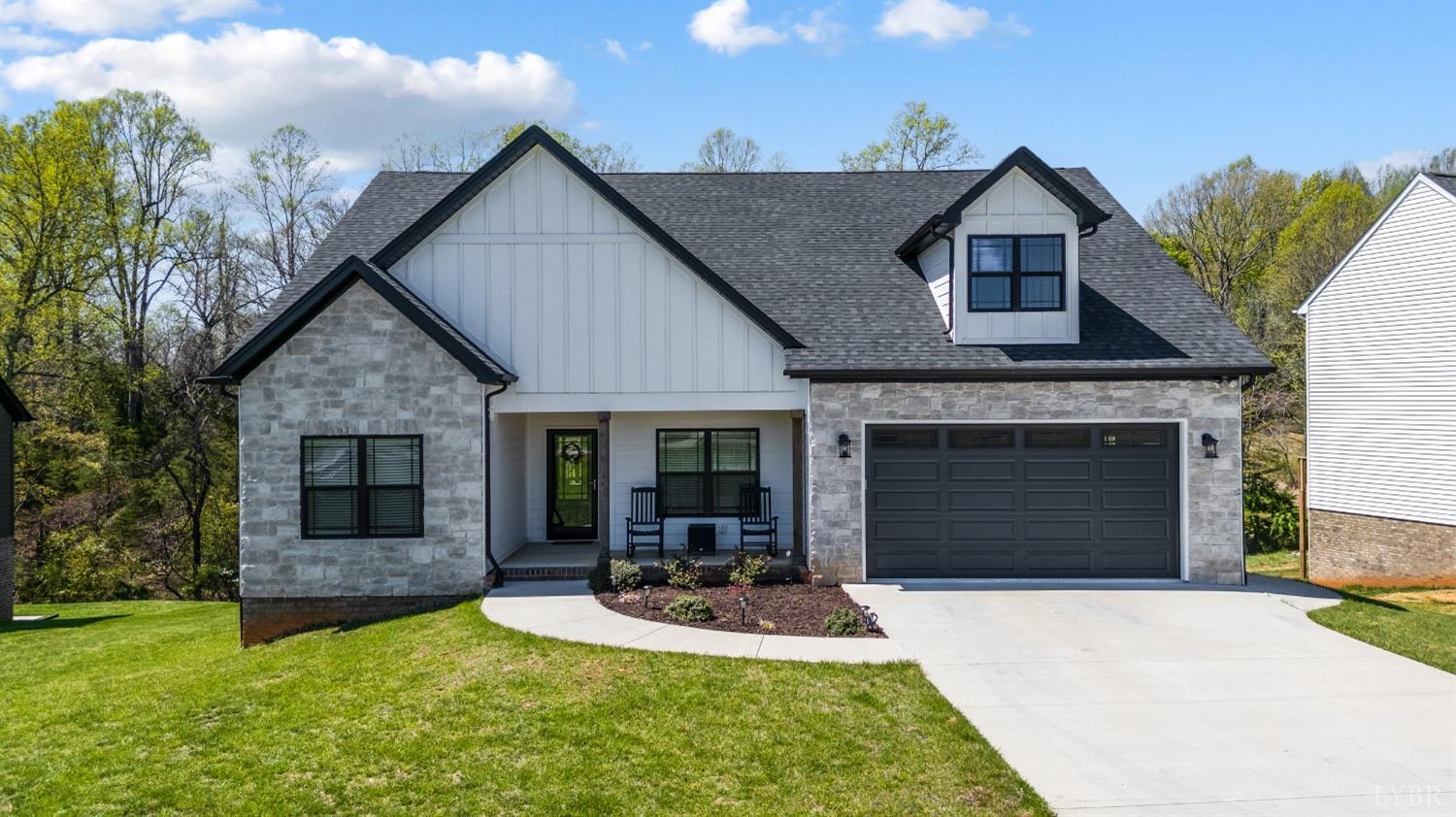1033 Elk Creek Road, Forest, Virginia image 1