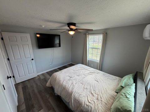 Tiny photo for 182 Shelter Ln Ln, Amherst, VA 24521 (MLS # 364879)
