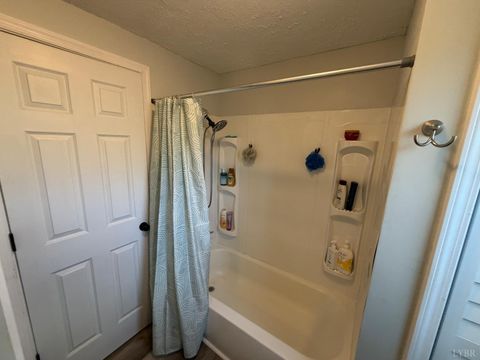 Tiny photo for 182 Shelter Ln Ln, Amherst, VA 24521 (MLS # 364879)