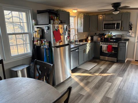 Tiny photo for 182 Shelter Ln Ln, Amherst, VA 24521 (MLS # 364879)