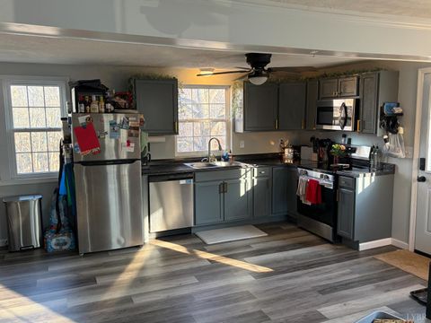 Tiny photo for 182 Shelter Ln Ln, Amherst, VA 24521 (MLS # 364879)