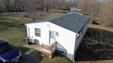Tiny photo for 182 Shelter Ln Ln, Amherst, VA 24521 (MLS # 364879)