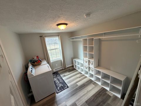 Tiny photo for 182 Shelter Ln Ln, Amherst, VA 24521 (MLS # 364879)