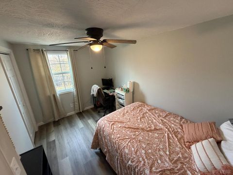 Tiny photo for 182 Shelter Ln Ln, Amherst, VA 24521 (MLS # 364879)
