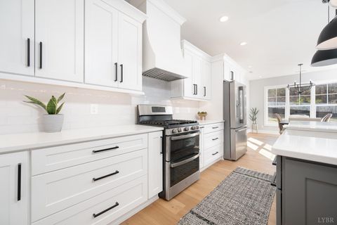 Tiny photo for 210 Lincolns Way Way, Lynchburg, VA 24502 (MLS # 366080)