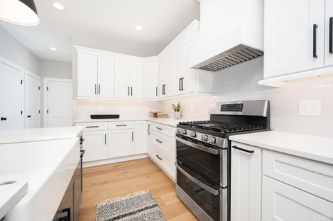 Tiny photo for 210 Lincolns Way Way, Lynchburg, VA 24502 (MLS # 366080)