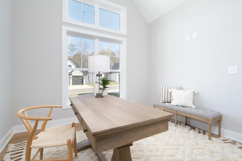 Tiny photo for 210 Lincolns Way Way, Lynchburg, VA 24502 (MLS # 366080)