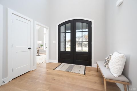 Tiny photo for 210 Lincolns Way Way, Lynchburg, VA 24502 (MLS # 366080)