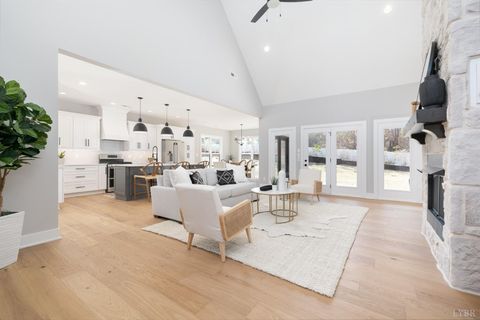 Tiny photo for 210 Lincolns Way Way, Lynchburg, VA 24502 (MLS # 366080)