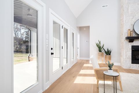 Tiny photo for 210 Lincolns Way Way, Lynchburg, VA 24502 (MLS # 366080)