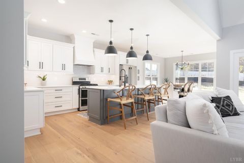 Tiny photo for 210 Lincolns Way Way, Lynchburg, VA 24502 (MLS # 366080)