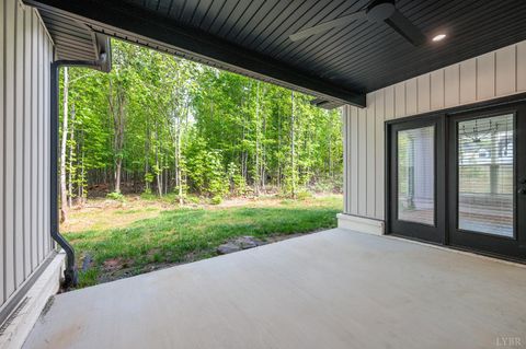 Tiny photo for 210 Lincolns Way Way, Lynchburg, VA 24502 (MLS # 366080)